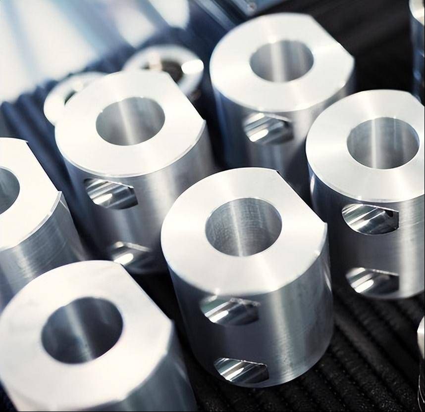 Jentera Haozhifeng: Terlibat Mendalam dalam Perkakasan Perdagangan Luar Negeri